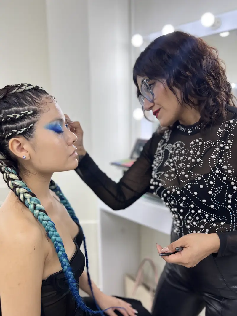The Beauty School · Carrera Profesional